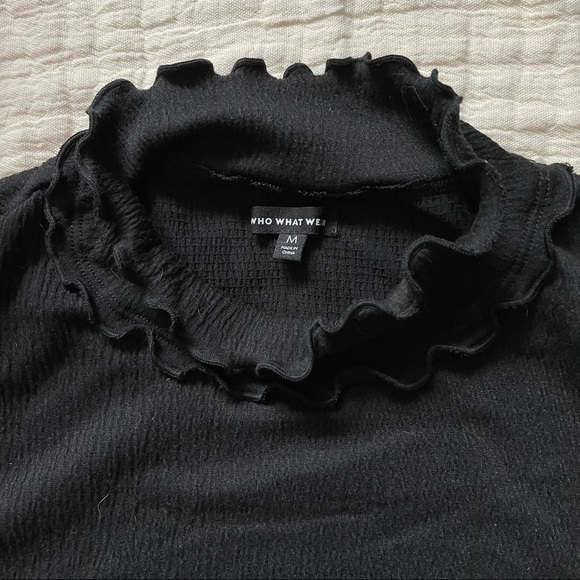 Who What Wear mock lettuce hem turtle neck size medium black 2000s 90s y2k - Picture 2 of 5